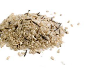 montaña de arroz largo blanco y negro