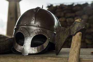шлем и топор 