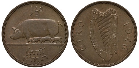 Ireland Irish coin 1/2 half penny 1946, sow with piglets, legend Ireland, harp divides country name...