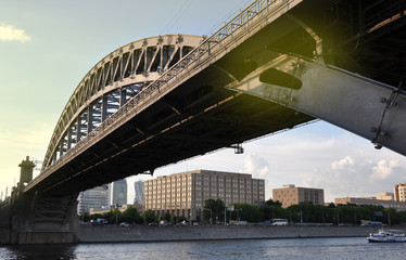 Obraz premium bridge in the evening sunlight