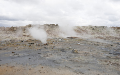 Fumarolen-Landschaft im Geothermalgebiet Námaskarð – Hverir / Nord-Island 