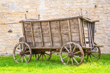 Fototapeta na wymiar Ancient wooden cart, wagon
