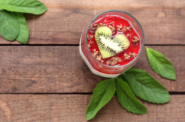 dessert Panna cotta with kiwi and mint