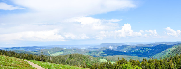 Fototapeta premium Panorama über dem Hochschwarzwald