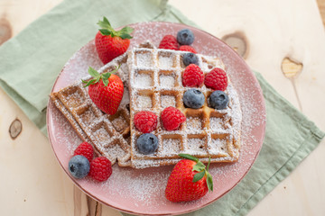 Waffeln mit Beeren 