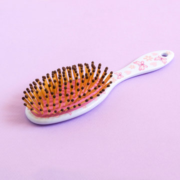 Creative idea: massage comb for hair with matches instead of teeth