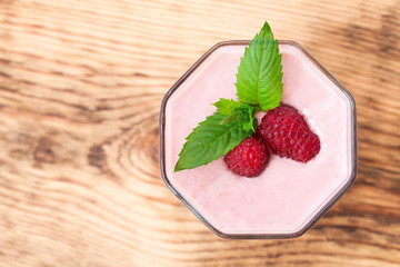 Summer berries smoothie with mint