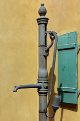 Wasserpumpe in der Fuggerei