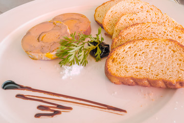 foie gras, chutney, brioche 