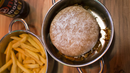 burger in pan