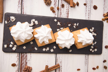 shortbread cookies with marshmallows - 207963403