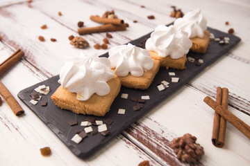 shortbread cookies with marshmallows - 207963431
