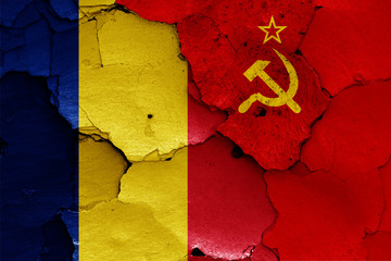 flags of Romania and Soviet Union