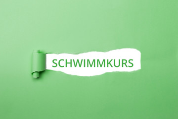 Schwimmkurs grüner Schriftzug