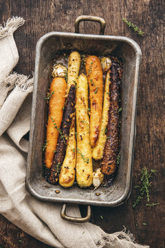 Food: Baked carrots with thyme, garlic, ginger, cumin and orange