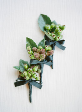 Groomsmen's Red & Green Boutonniere