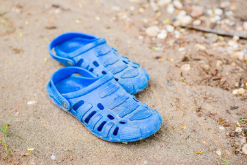 Old Blue Sponge Shoes