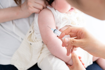赤ちゃん、予防接種、注射、定期健診、乳幼児健診