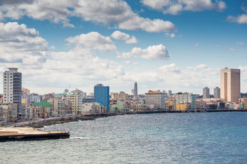 Fototapeta na wymiar Havana waterfront buildings