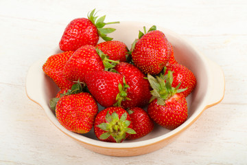 Strawberry in the bowl