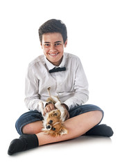 Obraz premium boy with chihuahua