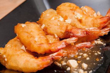 Fried shrimp and sauce, Thai style.