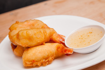 Fried shrimp and sauce, Thai style.