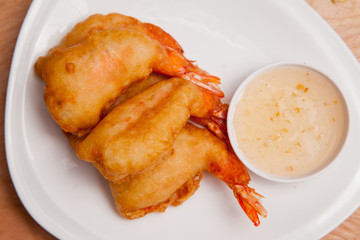 Fried shrimp and sauce, Thai style.