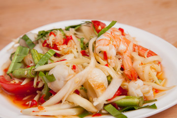 Papaya salad with shrimp (Som Tam)