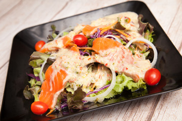 Salmon salad - Thai style