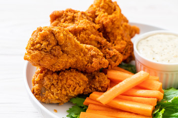 fried spicy chicken wings