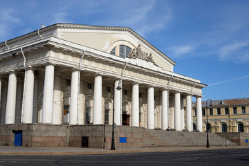 Obraz premium Exchange building in St.Petersburg.