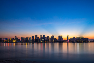 Fototapeta premium panoramic city skyline in urban