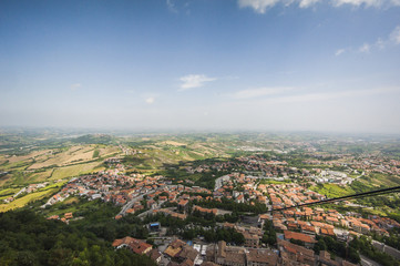 Vallata della Repubblica di San Marino dal monte Titano
