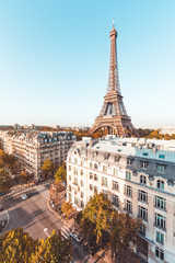Eiffel tower with a perfect blue sky, Paris - obrazy, fototapety, plakaty