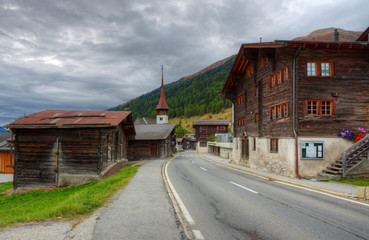Fototapeta na wymiar Traditional country house in Switzerland.