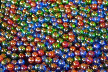 Viele Glasmurmeln