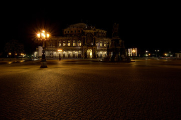 Fototapeta premium City view of Dresden, Semperoper.
