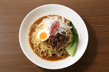 汁なし担担麺　ハイアングル