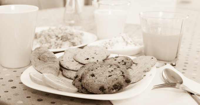 plate of cookies for breakfast