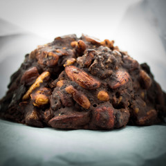 DOLCE DELLA TRADIZIONE DEL CENTRO ITALIA A BASE DI CIOCCOLATO