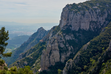 Fototapeta na wymiar Mountain peaks in Spain, Montserrat 
