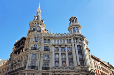 Fototapeta na wymiar Madrid, bâtiment excentrique du Centro