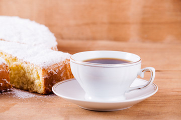 Biscuit cake with sugar