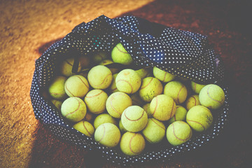 Tennis balls