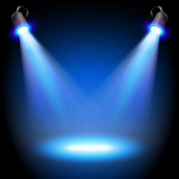 Two reflectors with headlight beams
