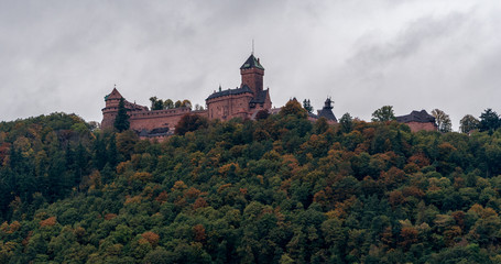 Fototapeta premium Alsace, Château du Haut Koenigsbourg..