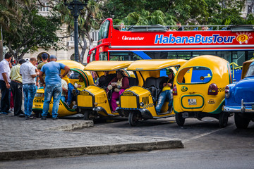 HABANA, CUBA-JANUARY 13: Old car on January 13, 2018 in Habana, Cuba. Old car on the city street