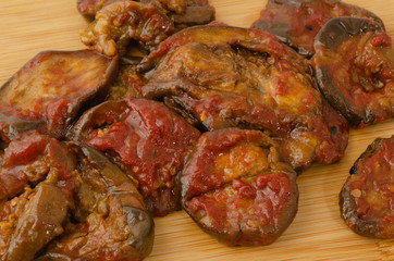 Auberginen gebraten mit Tomatensoße