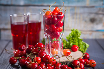 fresh cherries juice